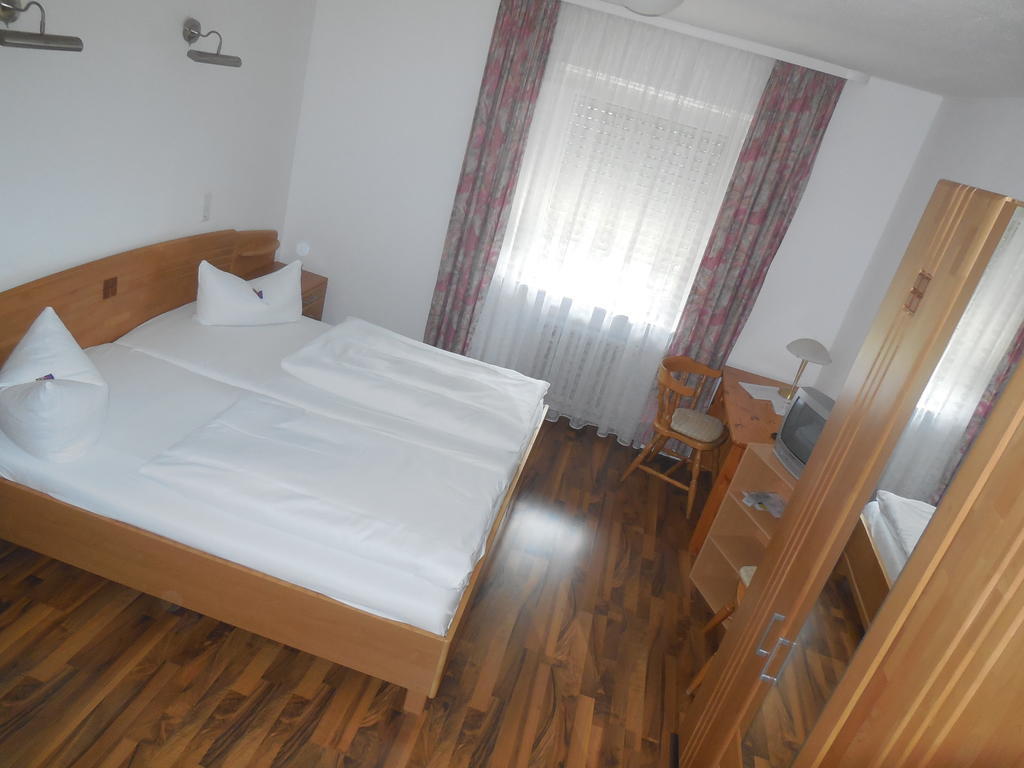 Hotel Garni Am Hechenberg Maguncia Habitación foto